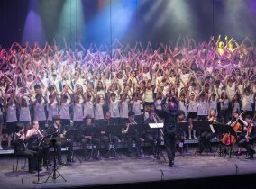 A Secundària, fem música en majúscules! A Secundària, fem música en majúscules!